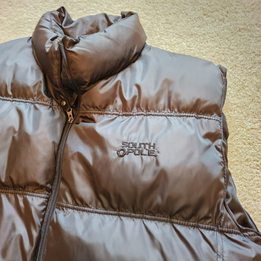 Men's Black Puffer Vest - Size XXL - Picture 2 of 9